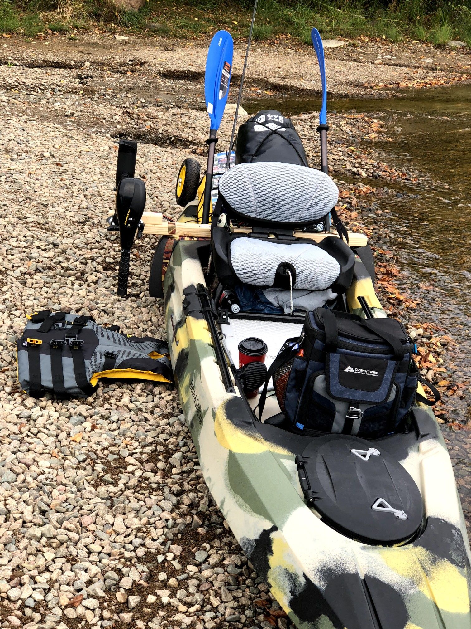 Field & Stream Shadow Caster 12'3" Angler Kayak for Sale in Shakopee