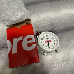 Supreme SEIKO alarm clock 90$