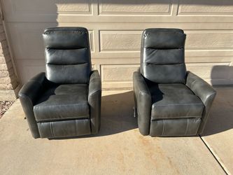 Set of 2 Recliners