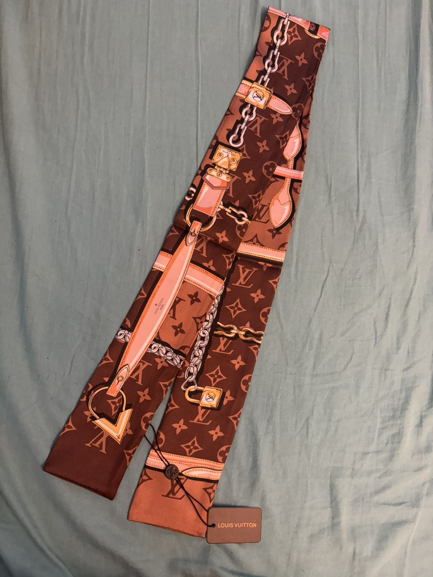 Louis Vuitton Twilly