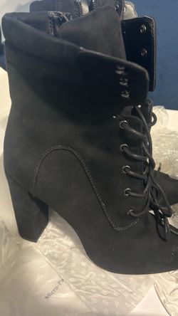 Call it spring boots. Size 10