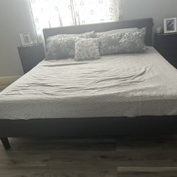 King Size Bedframe 