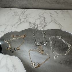 Women’s jewelry 