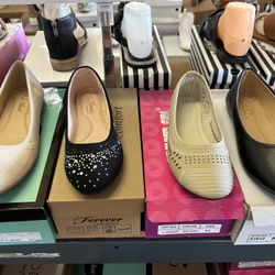 Beautiful Woman Shoes 3 Pairs For $20