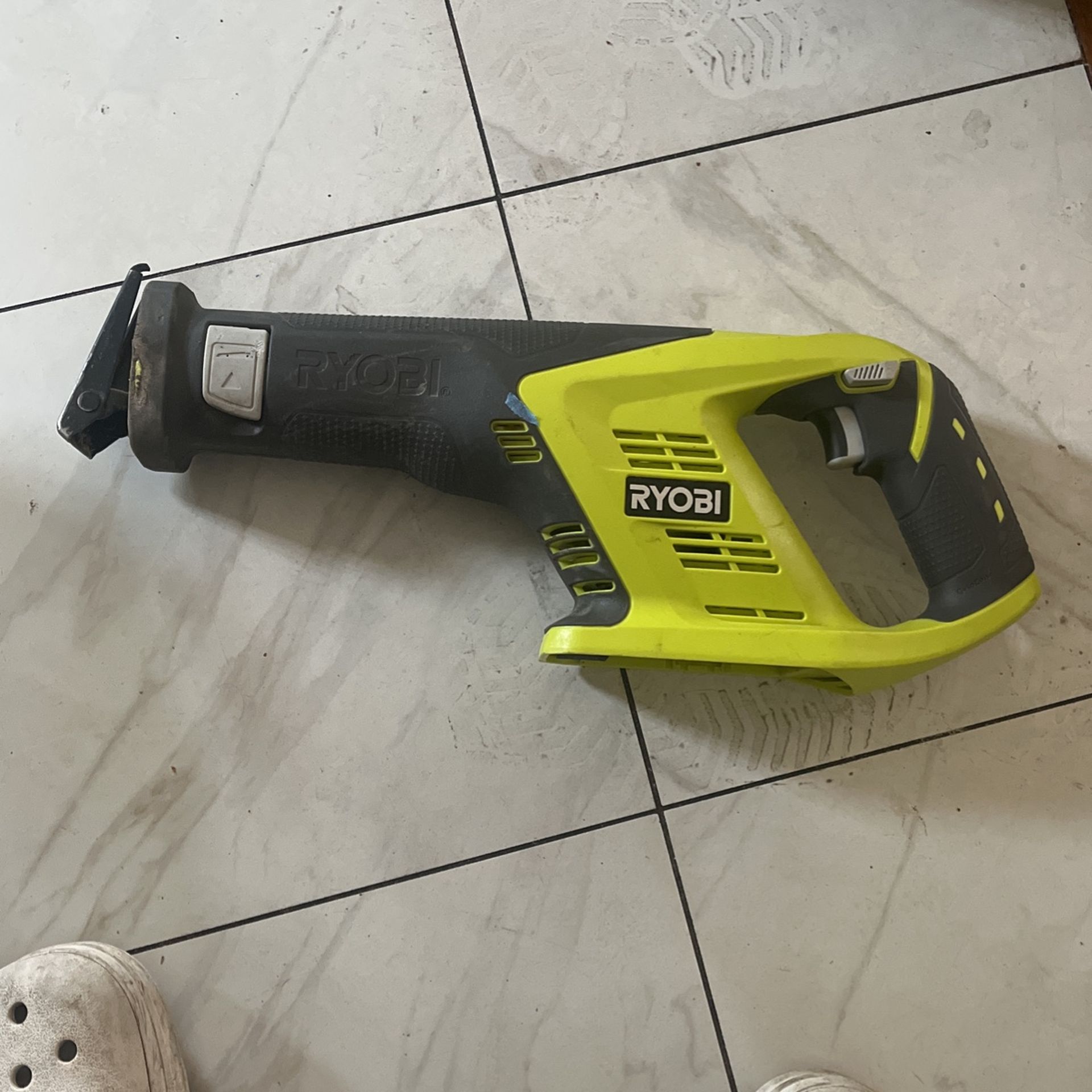 Ryobi Saw