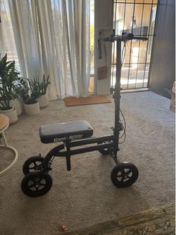 Knee scooter