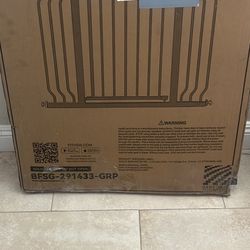 BRAND NEW BLACK BABY GATE