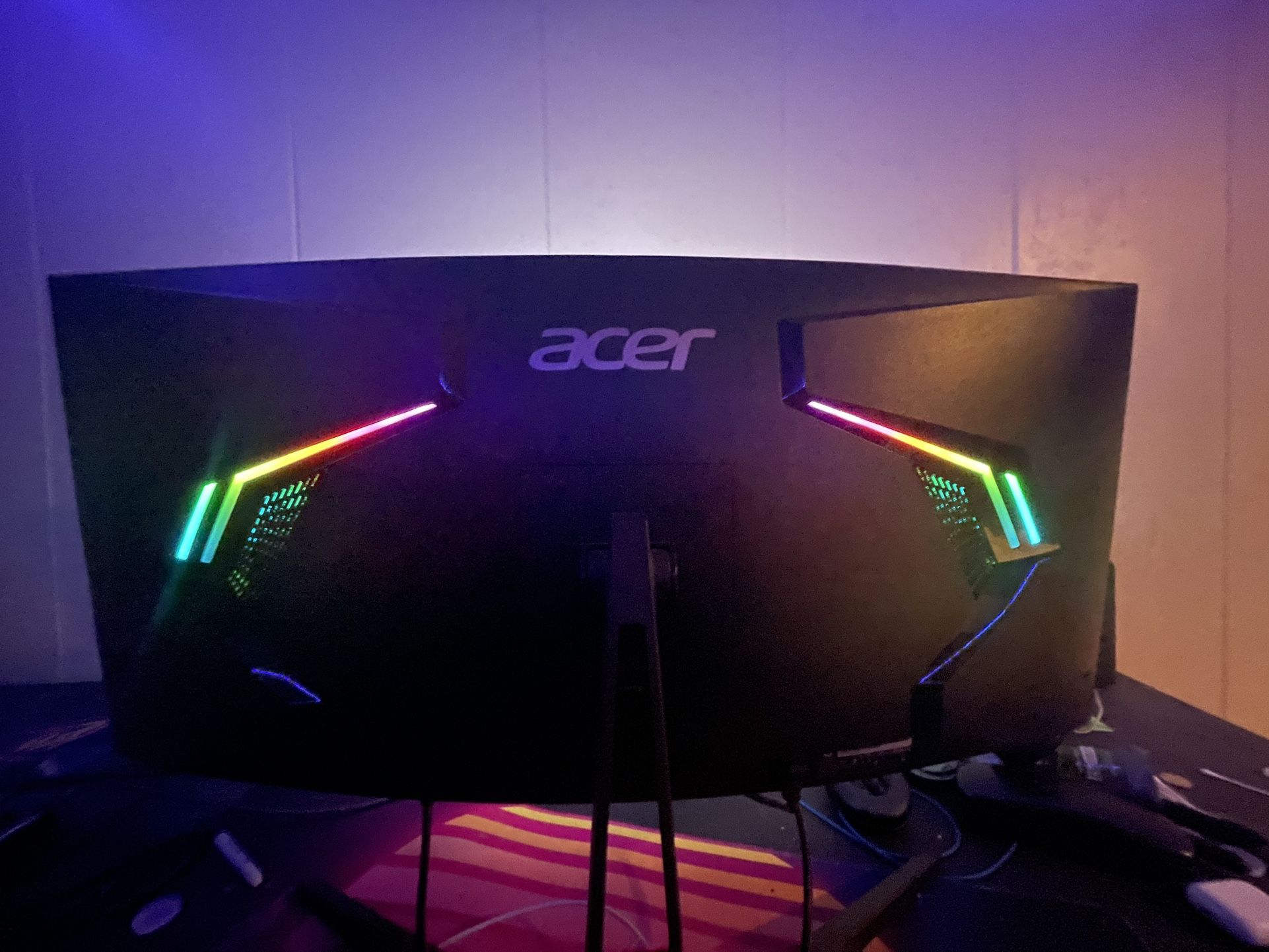 Acer Curved Moniter
