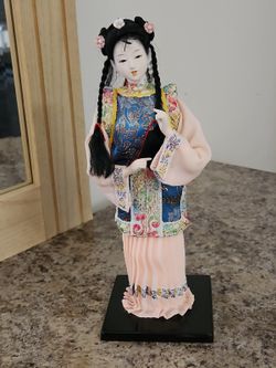 Vintage Chinese Heritage Doll Collector's Doll 10" Peach Embroidered Dress