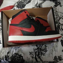 Jordan Bred 1s