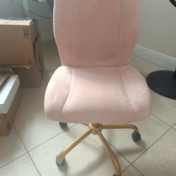 Office Gaming Trading Working Pink Chair