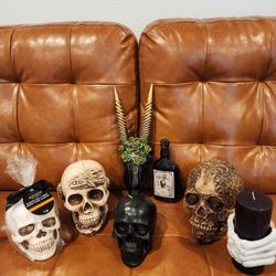 Halloween Skull And Candle Decor