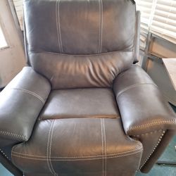 Recliner 3 Months Old Badcock Furniture. Leather USB Port