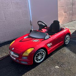 Red Mercedes Kids Electrical Vehicle