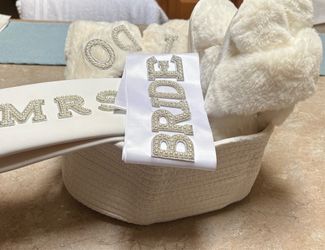 Gift basket for bride