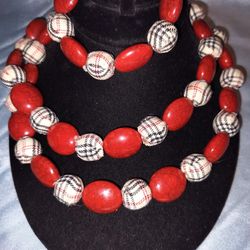 Matching Vintage Beaded Necklace And Bracelet Set 