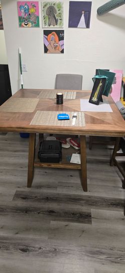 Oak wood heavy and sturdy table