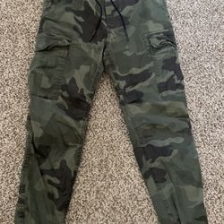 American Eagle Men’s Joggers
