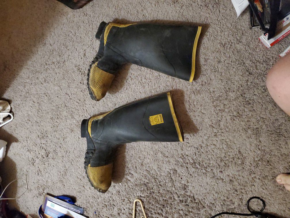 Used Ranger Rubber Boots Steel Toe Prob 11 12 Unknown Size