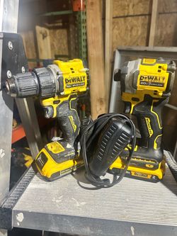 Dewalt drills & impacts / taladros & impactos