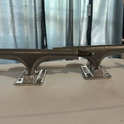 Independent Trucks 215 With Yellow Indie Bushings