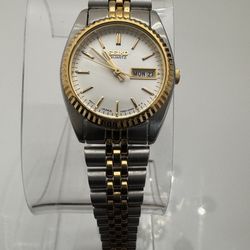 Seiko Watch Women 23mm White Dial Two Tone Daydate Round 7n83-0041