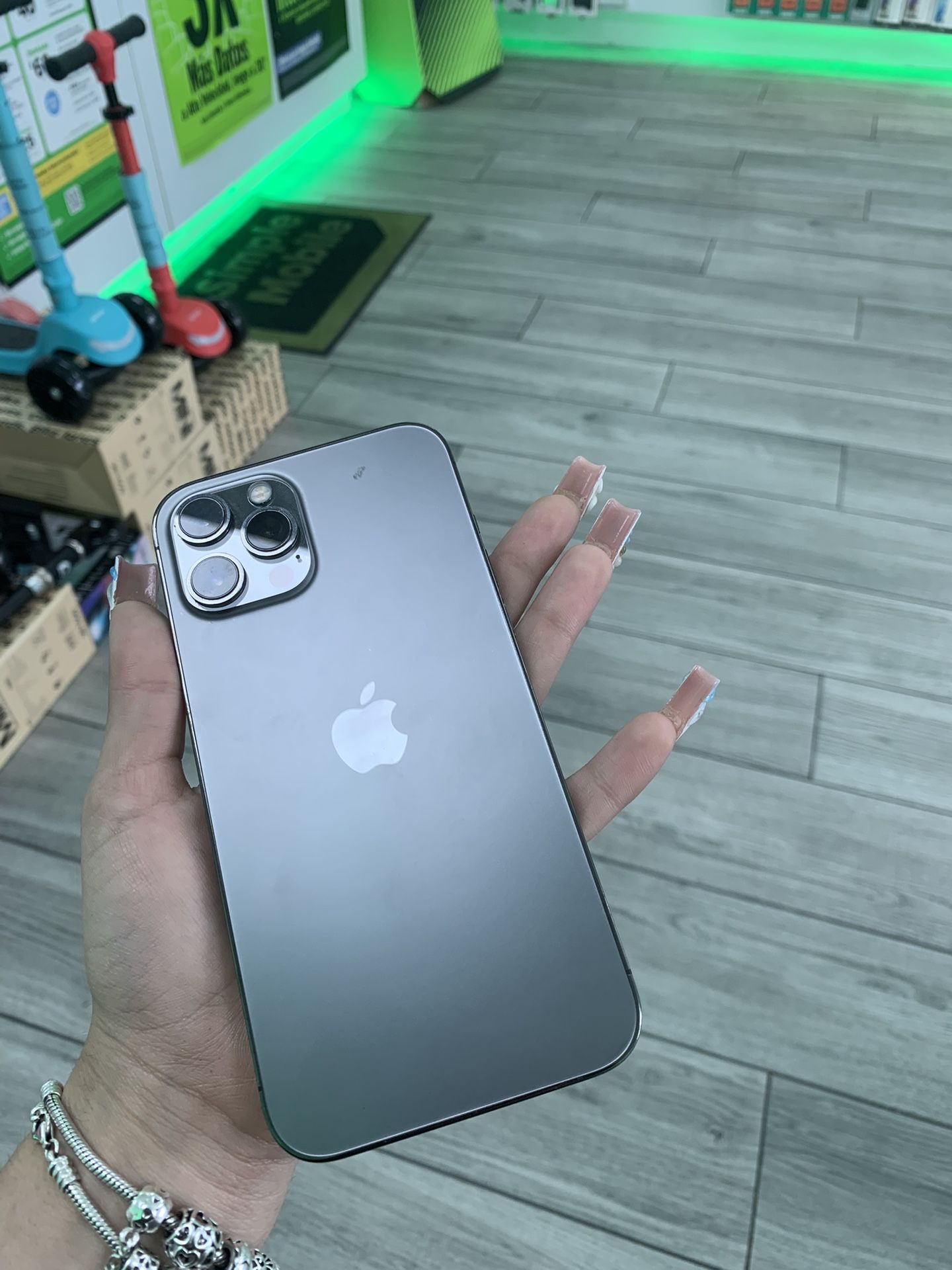 iPhone 13 PRO MAX