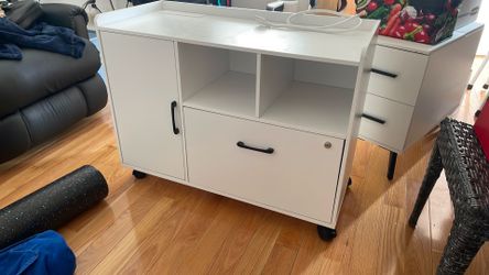 White furniture  -2 piece set