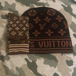 brand new Louis vuitton beanie and socks