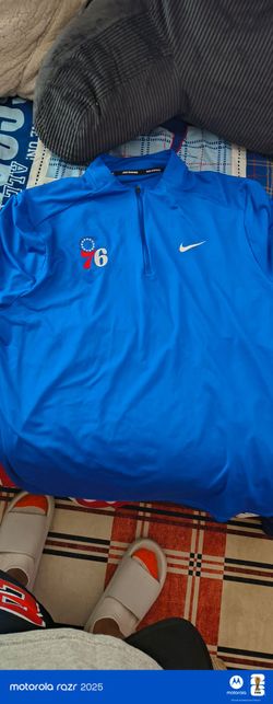 Nike Dri-Fit long sleeve T-shirt with zipper up