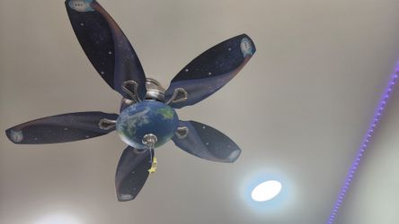 Hunter Discovery Ceiling Fan