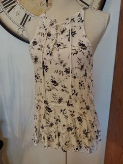Ivory Floral Lace-Up Peplum Top | Unbranded Medium