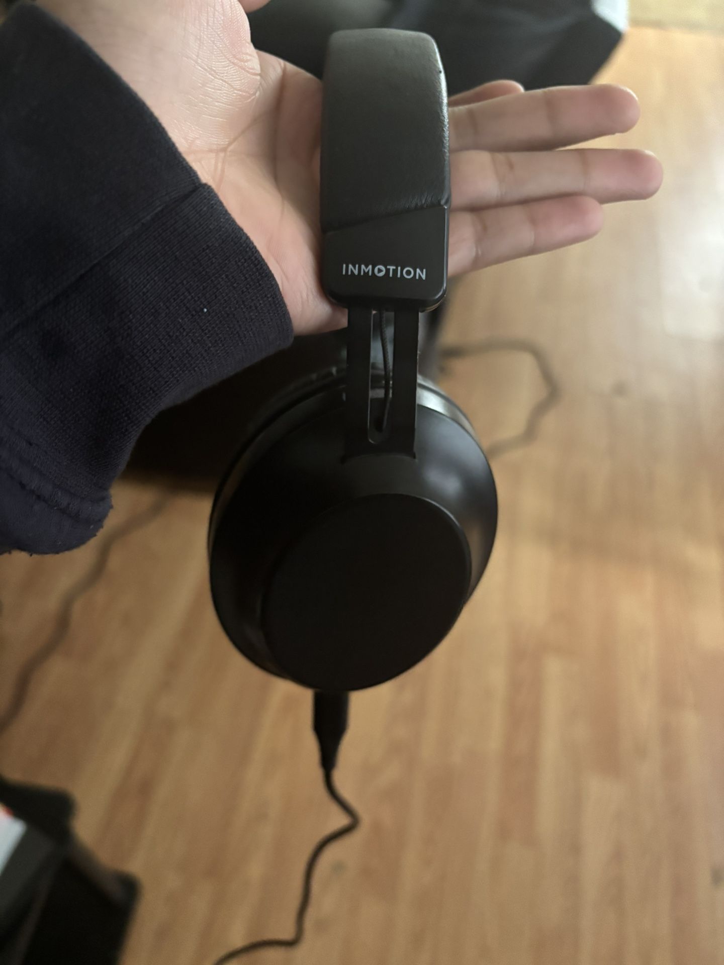 InMotion Wireless Headphones