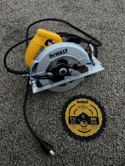 Dewalt circular Saw tool