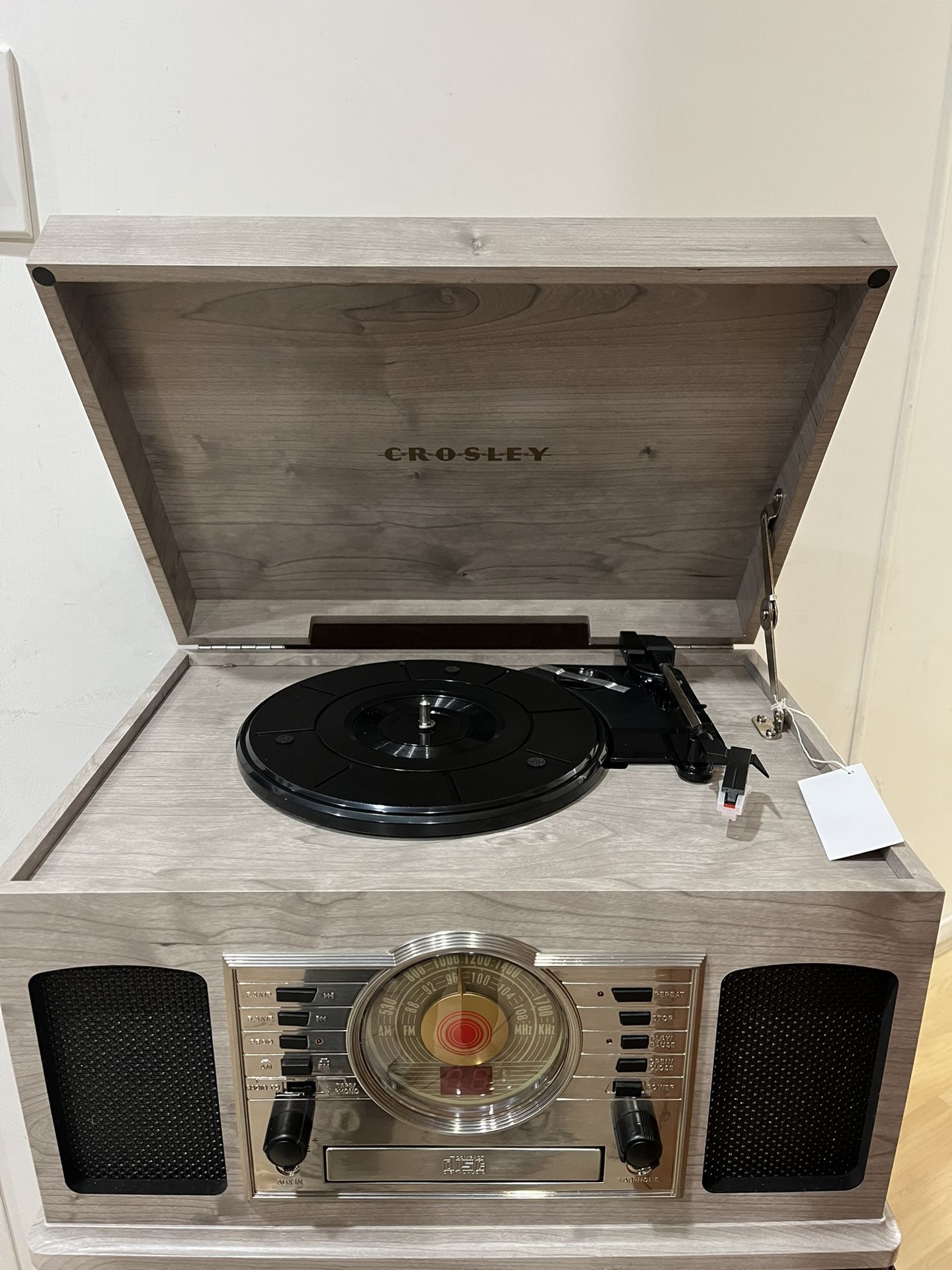 New Crosley Record Player, Radio, Cassette, CD And Bluetooth