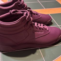 Nwot Reebok Freestyle Purple Size 10