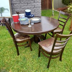 DINING TABLE WITH 4 CHAIRS