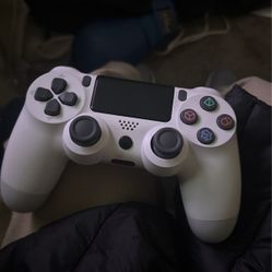 Off Brand PS4 Controller 