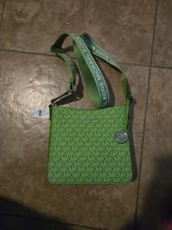 Gorgeous gorgeous green handbag