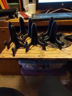 7 Easel Holders For Plates, Etc.