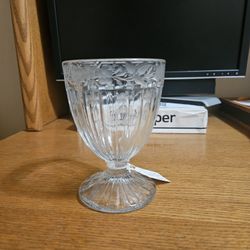 Heisey Etched Glass Sundae Parfait Glass Mint Vintage 