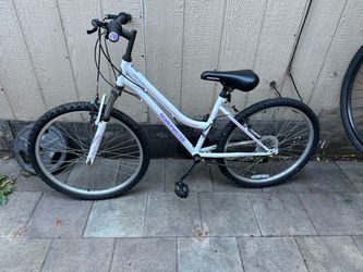 Roadmaster Mountain Bike White