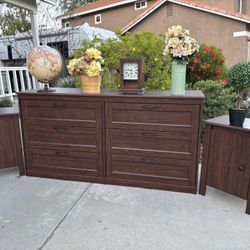 Modern Dresser Chest of Drawers and Nightstand Set Great Condition
