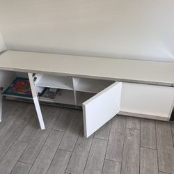 Cabinet/tv Stand/storage 