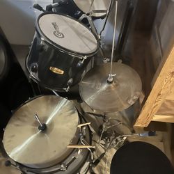 Gammon Drum Set 