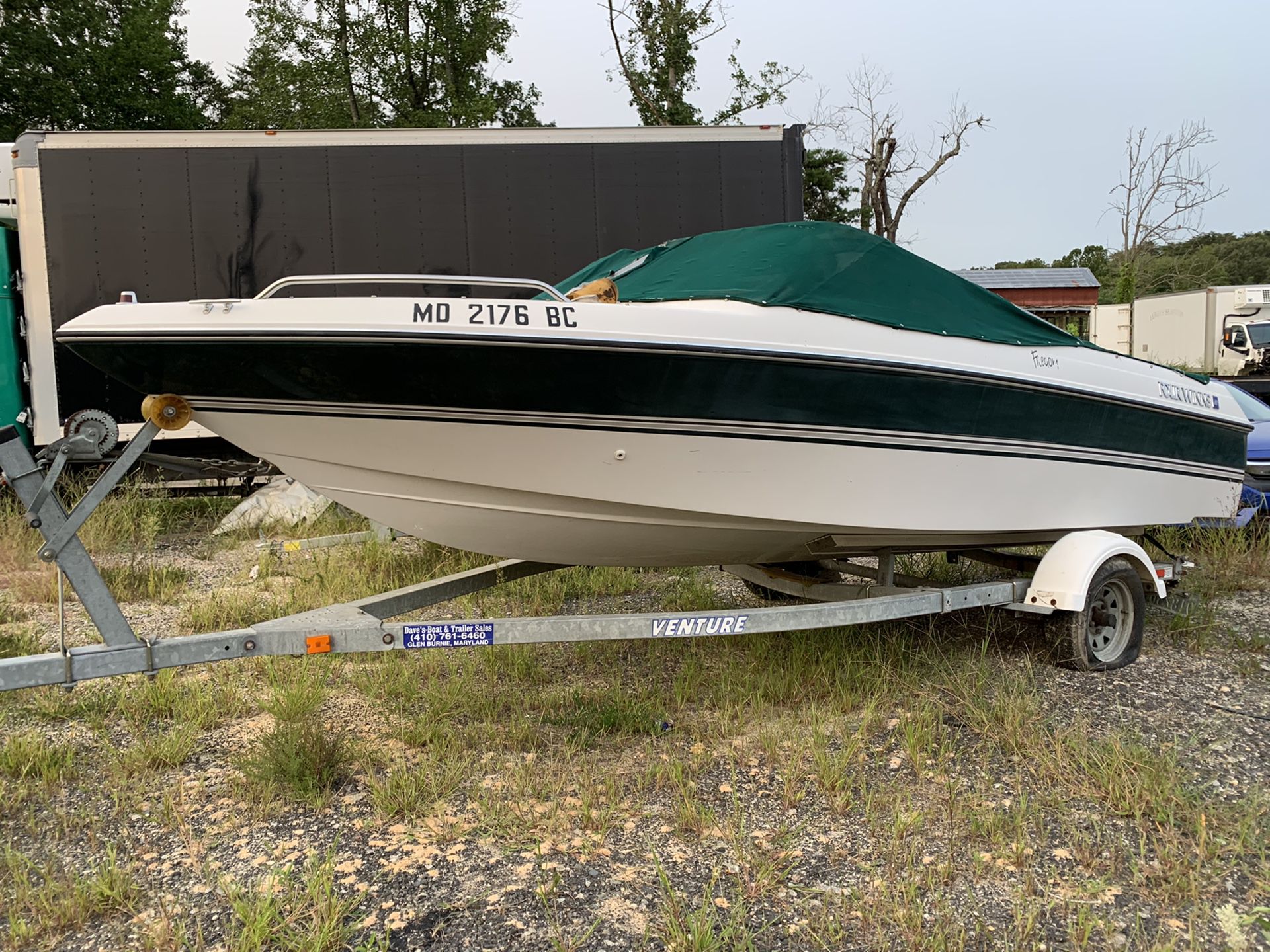 1995 Four Winns 17.6ft boat with trailer