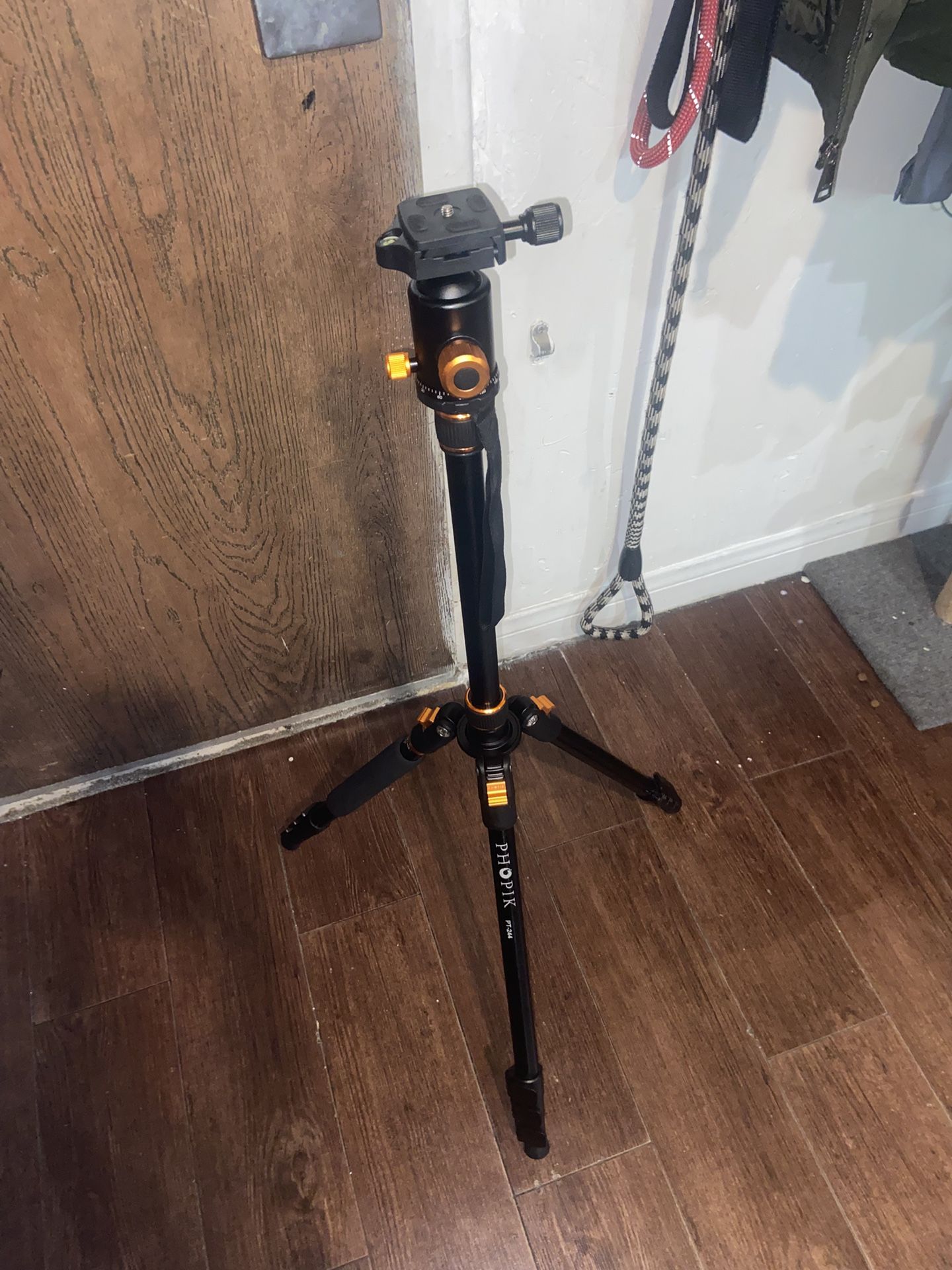 Phopik 77’ Camera Tripod