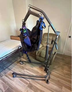 Drive Patient Lift with Sling and Straps