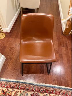 5 dinning leather chairs