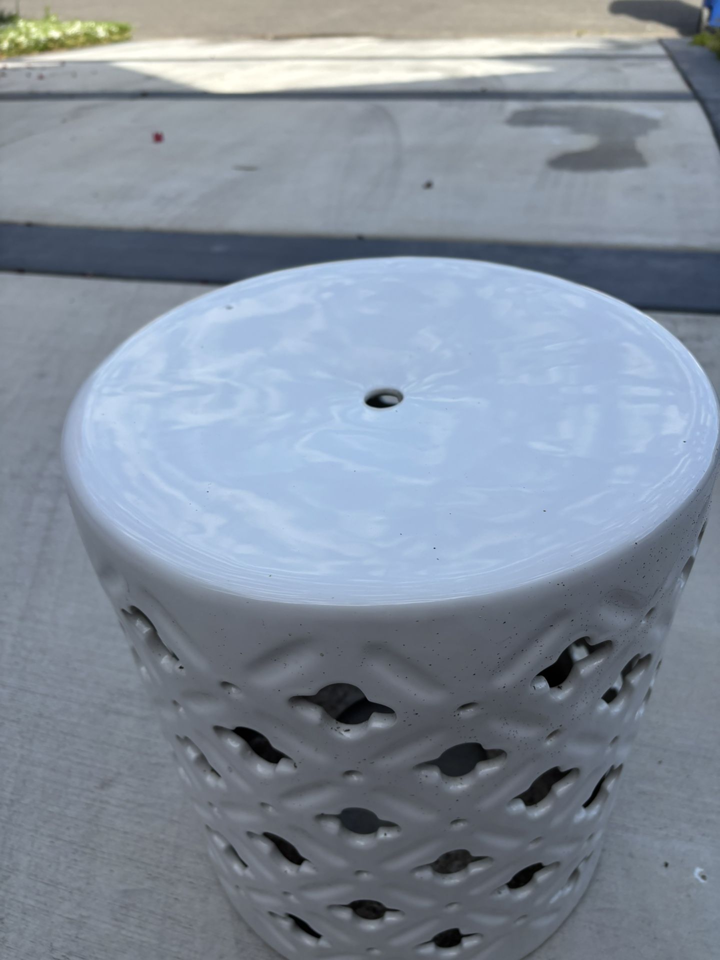 Set Of 2 Ceramic Stools/End Tables 